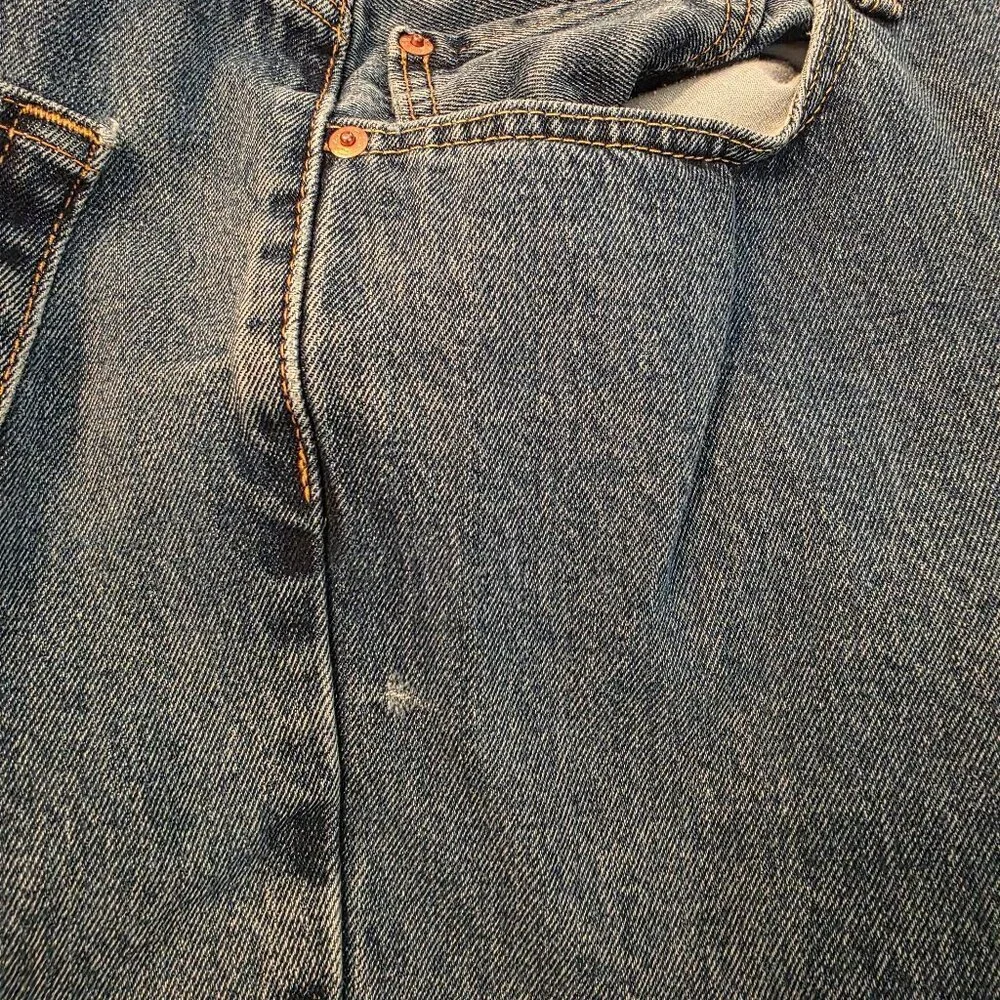 Men's Levi's 500 Relaxed Fit Straight leg denim jeans, size 42